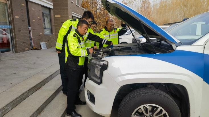 C:\Users\Administrator\Desktop\京哈北线分公司指挥调度中心党支部：“党建引领聚合力 车辆装备大检查”筑牢安全防线\333